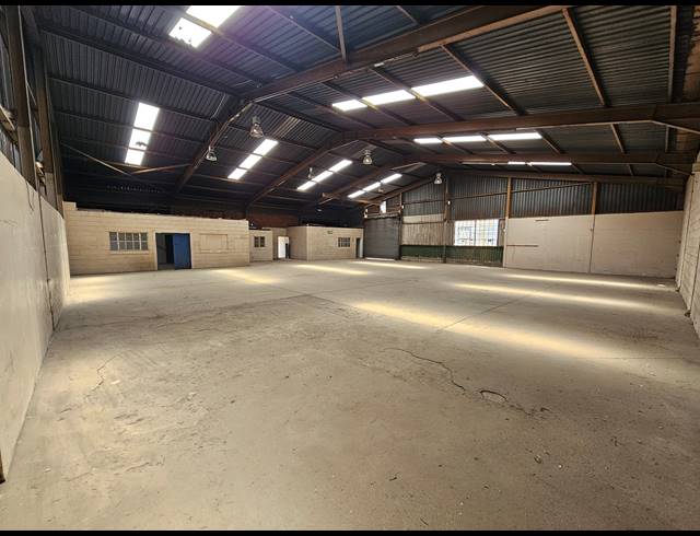 668M² FACTORY TO LET IN ANDERBOLT